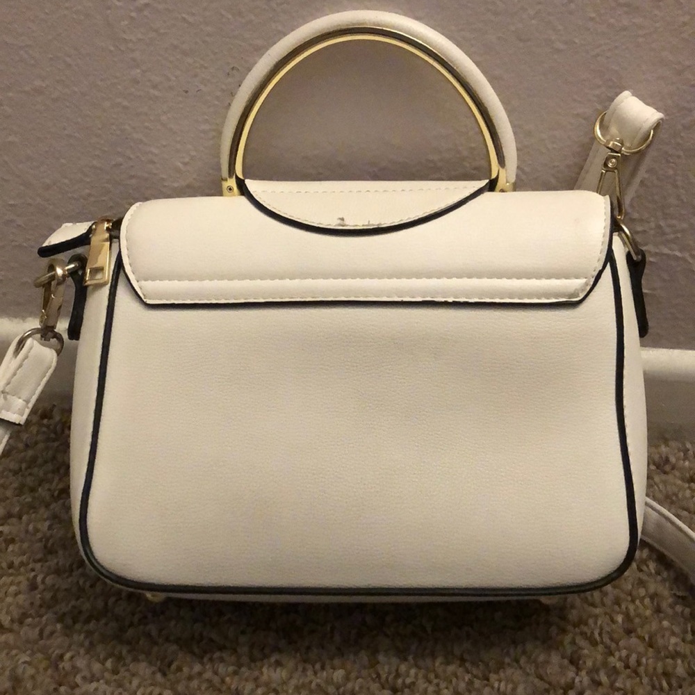 Purse - Picture 2 of 4